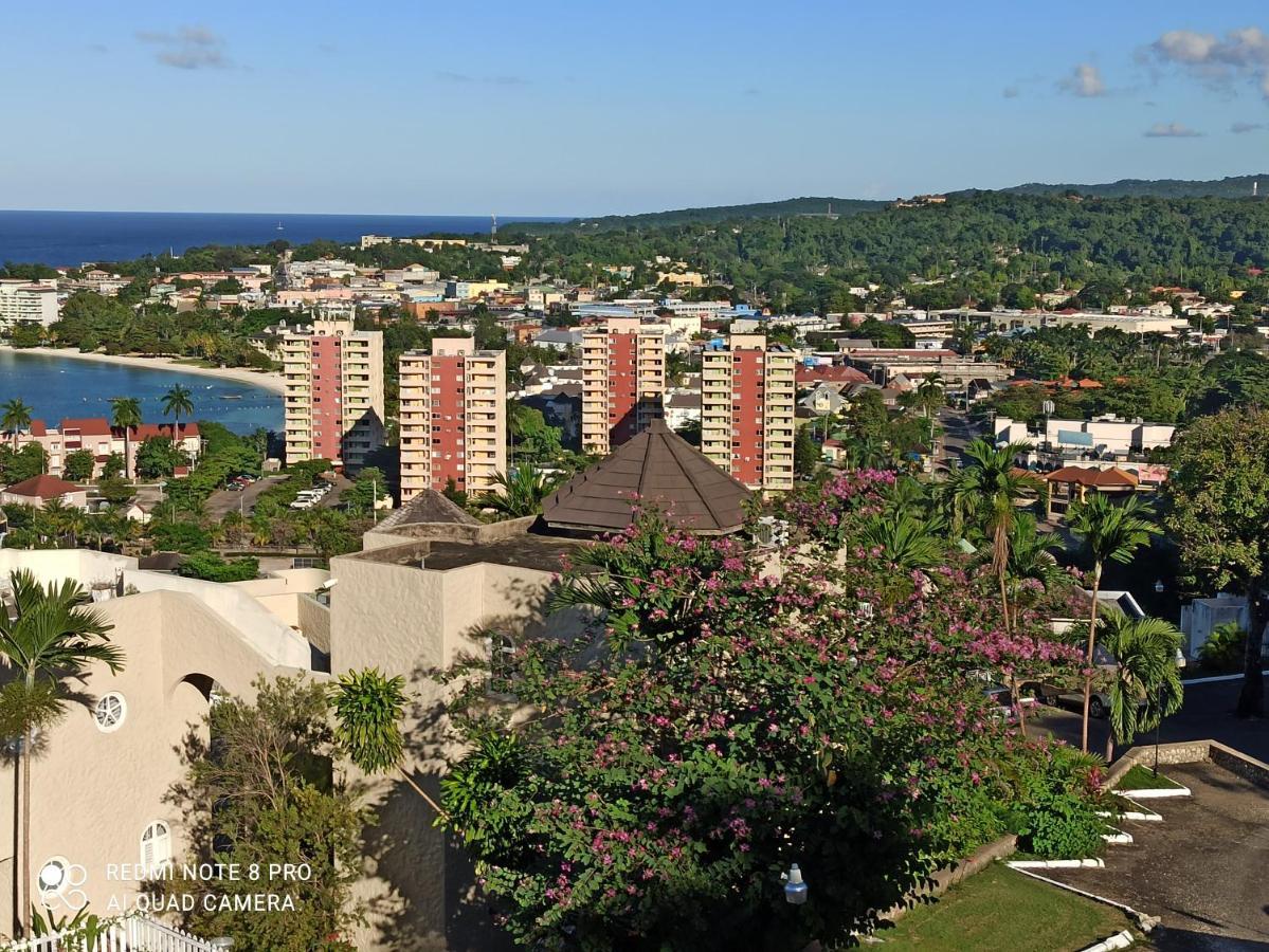 Columbus Heights Apt 26 F Ocho Rios Exterior foto