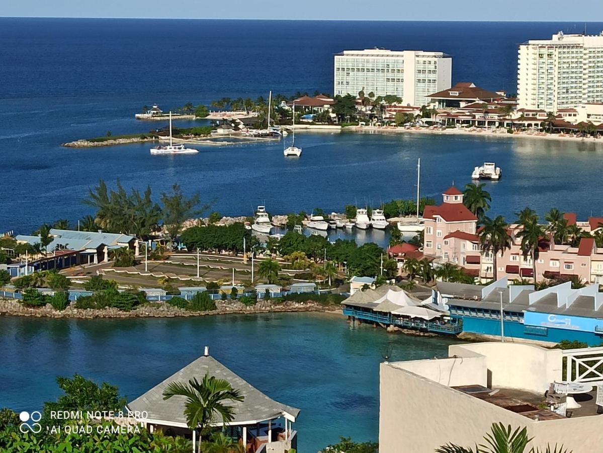 Columbus Heights Apt 26 F Ocho Rios Exterior foto