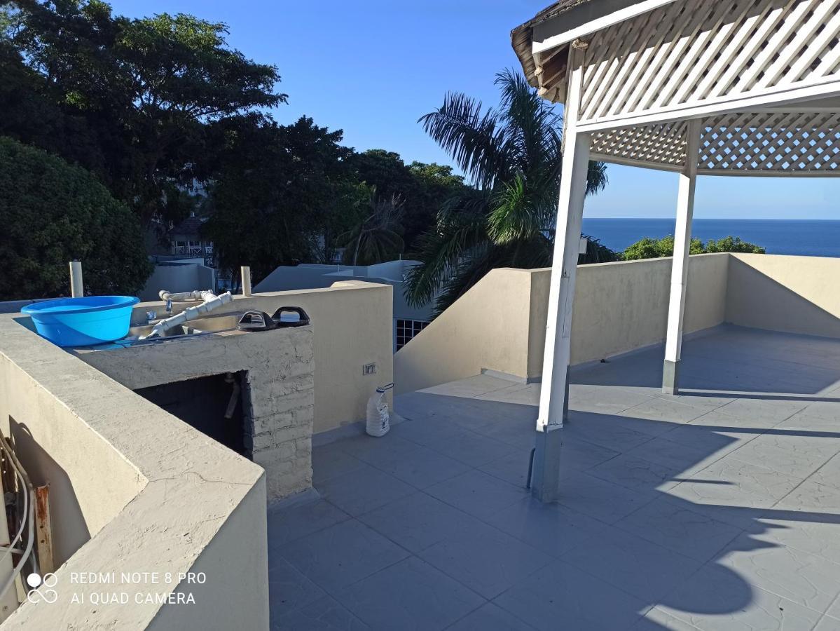 Columbus Heights Apt 26 F Ocho Rios Exterior foto
