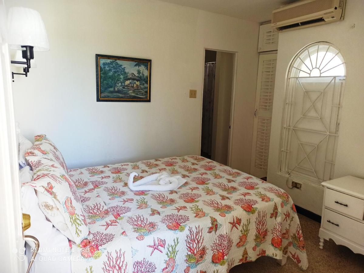 Columbus Heights Apt 26 F Ocho Rios Exterior foto